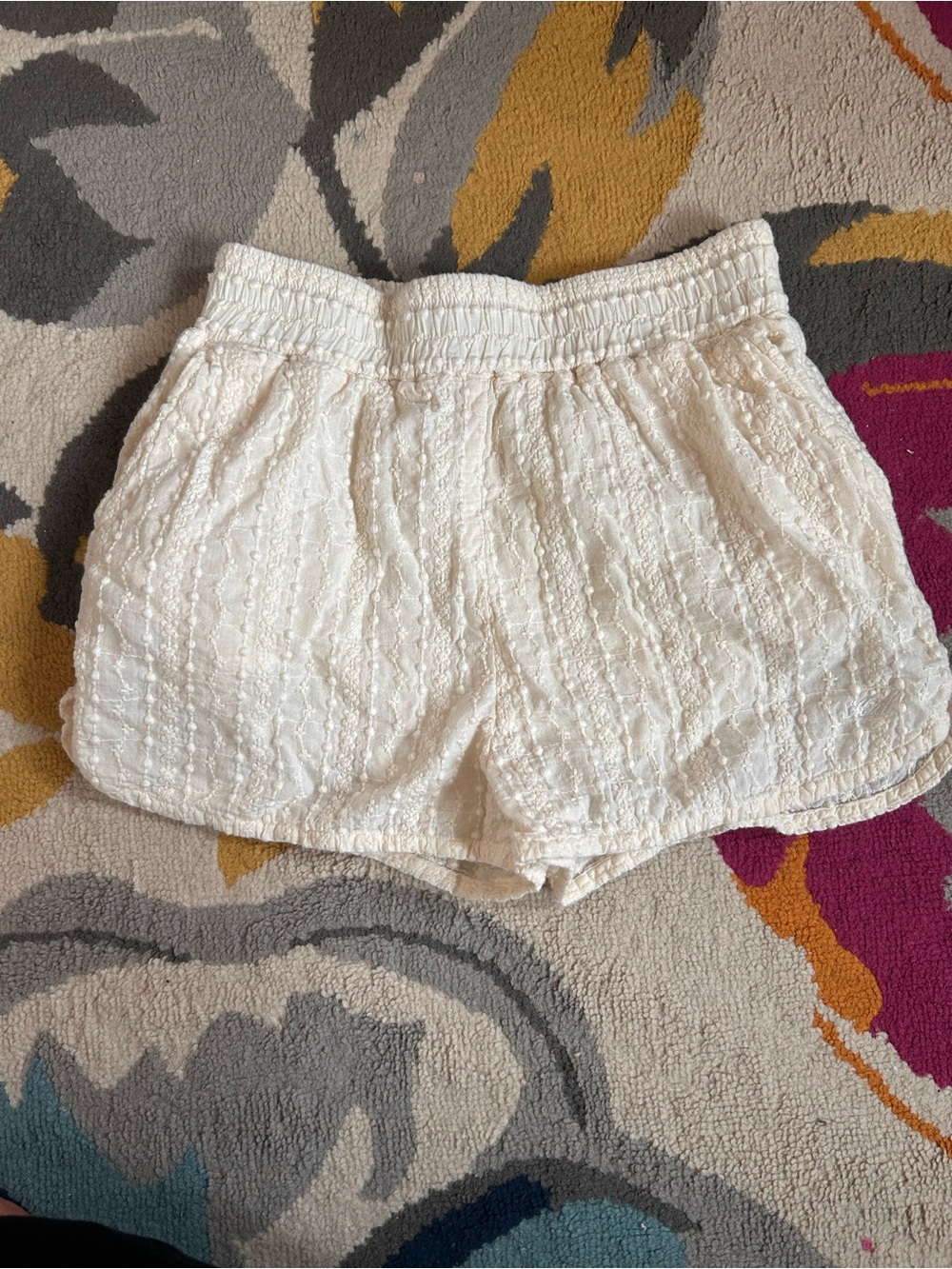 Kith embroidered shorts “stadium” cream white XS